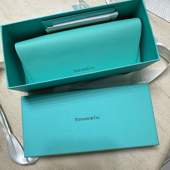 Tiffany & Co Diamond Point Pilot Sunglasses - Picture 2 of 9